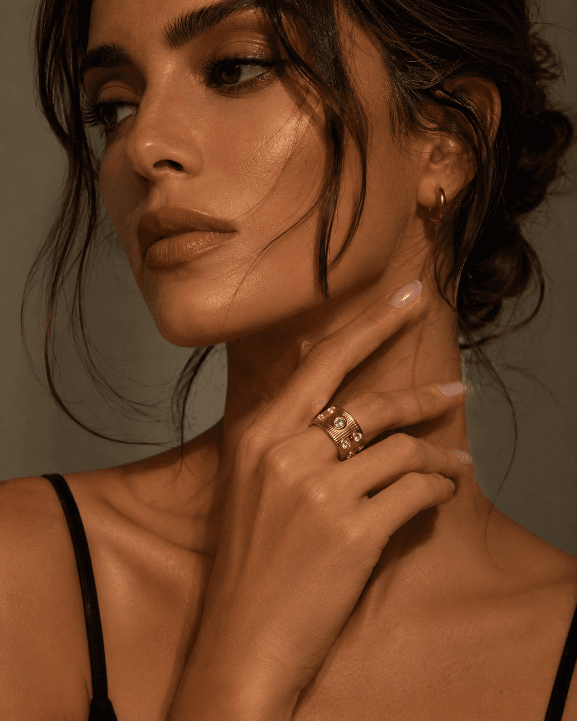 Bague Victoire - Grand jonc strass