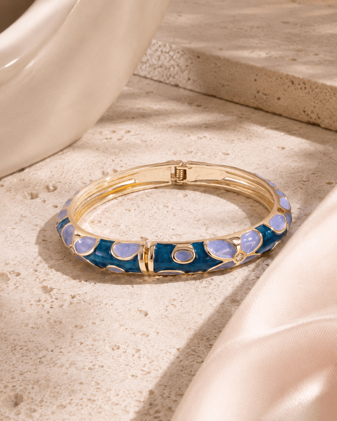 Bracelet Anthéa - Jonc émaillé fleurs - Bleu - Image principale